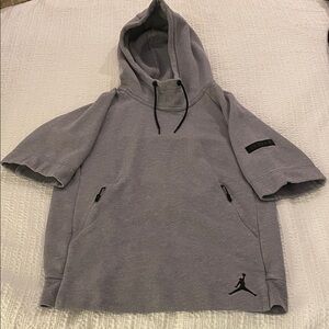 Nike Light Gray Short-Sleeve Hoodie
